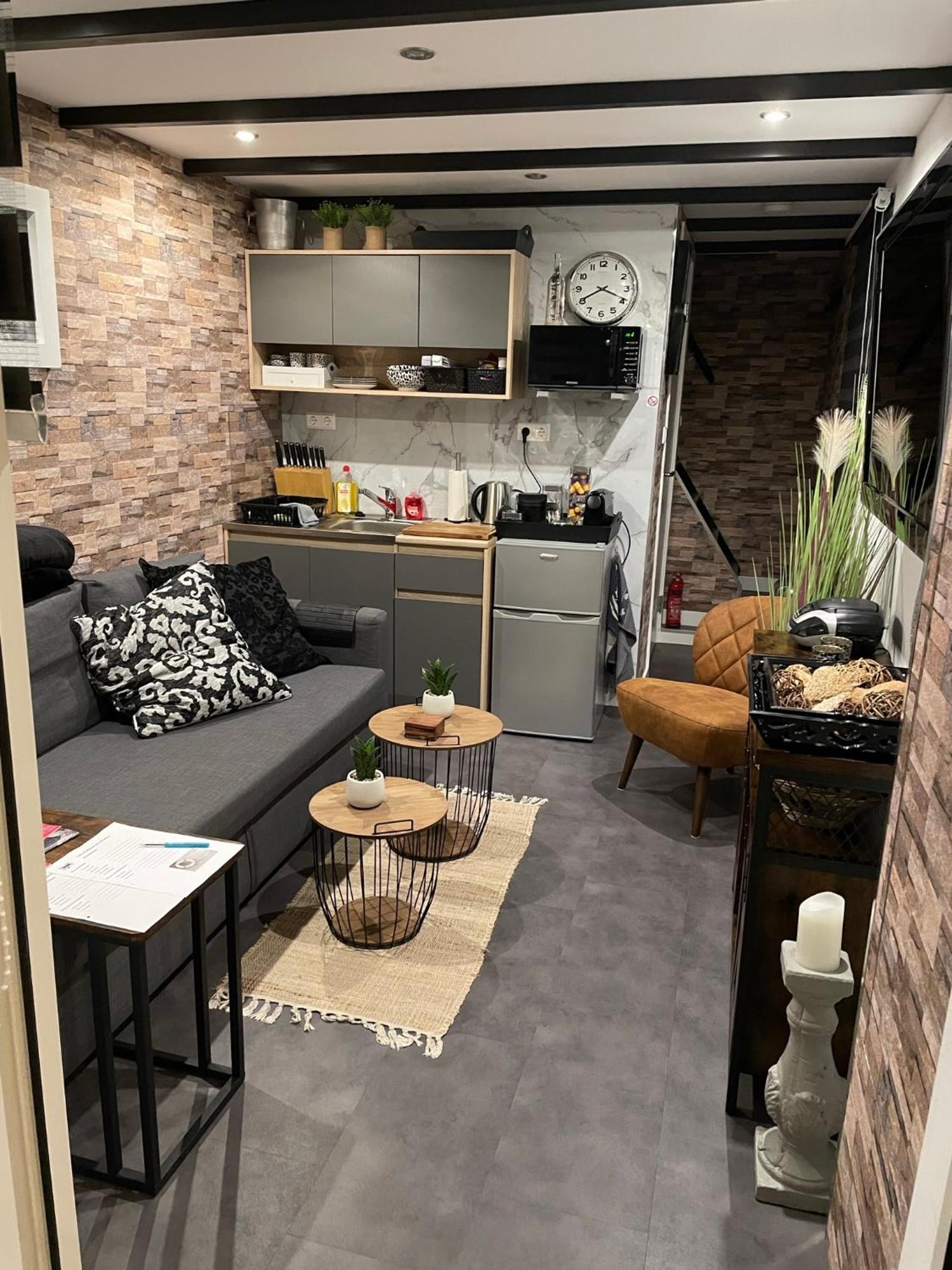 Casa Di Maksch De Miniatura Bed & Breakfast Amsterdam Ngoại thất bức ảnh