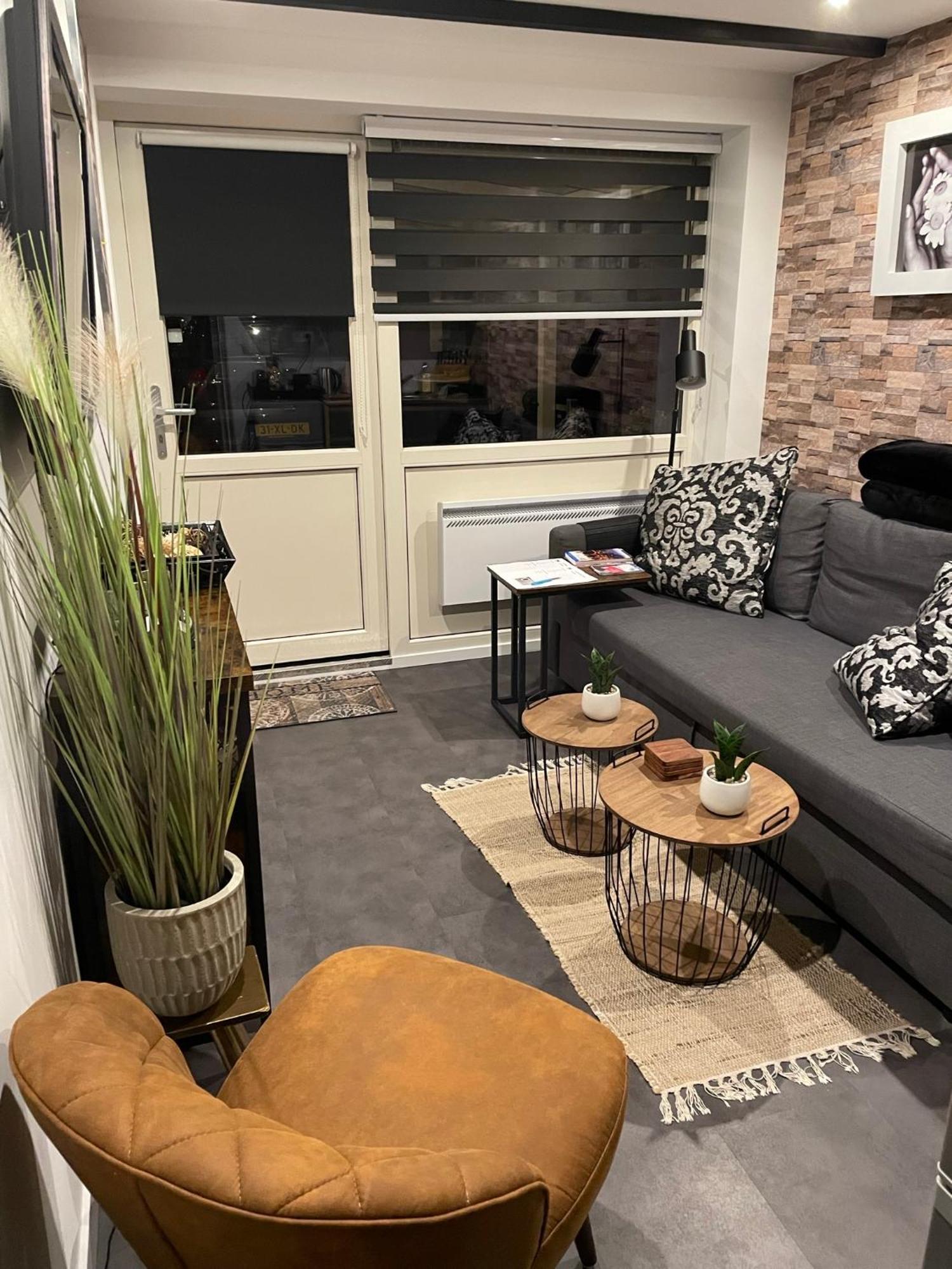 Casa Di Maksch De Miniatura Bed & Breakfast Amsterdam Ngoại thất bức ảnh